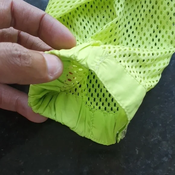 Beautiful Unisex Neon Windcheater Condition 9:10 - Picture 10 of 12